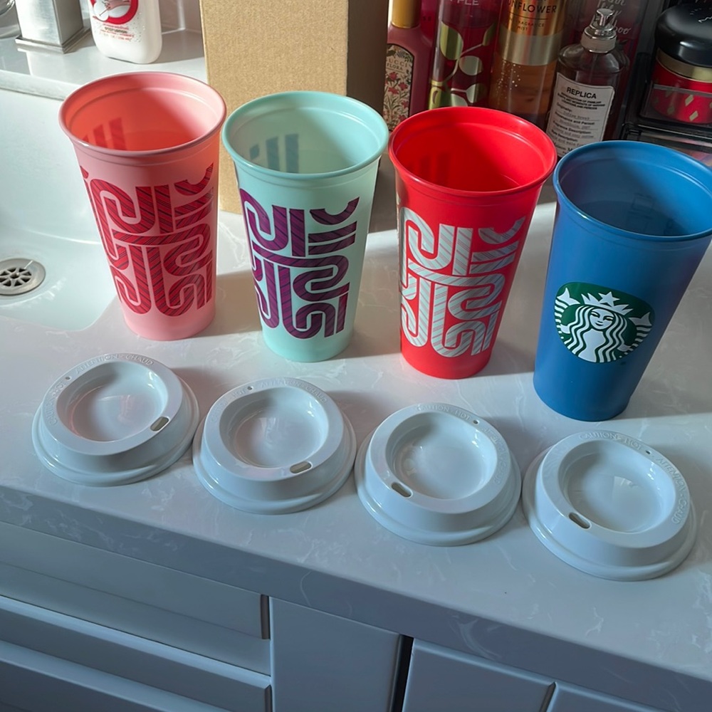 Reusable Starbucks color changing Christmas hot cups. 3 with candy canes.